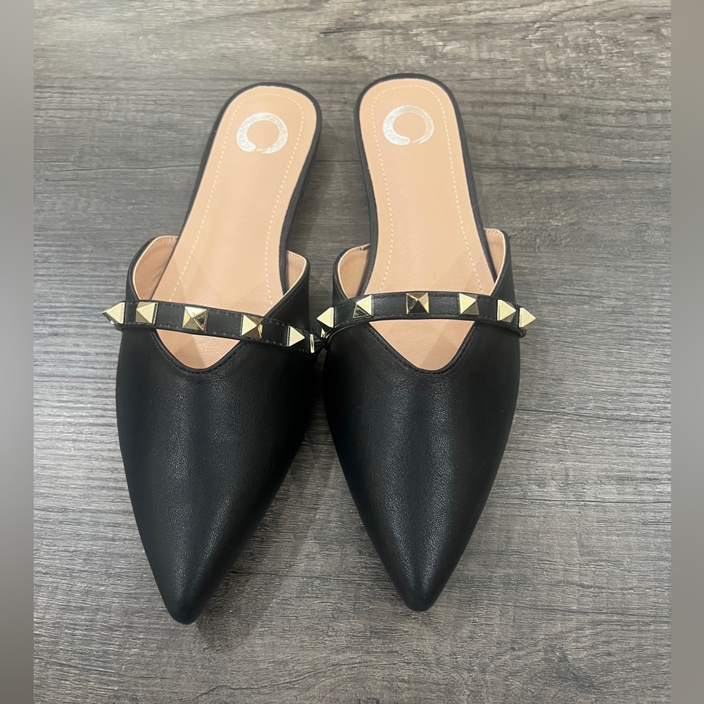 NEW!!! Journey Collection Footwear Flats